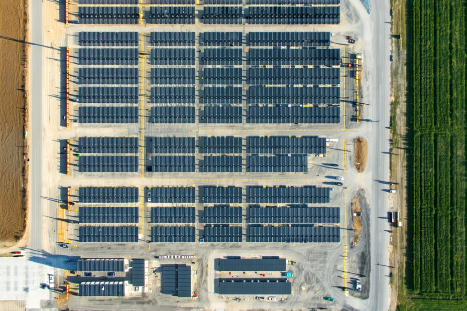 Une Terre de 10 Dollars Transformée en Centre de Données à 10 Millions